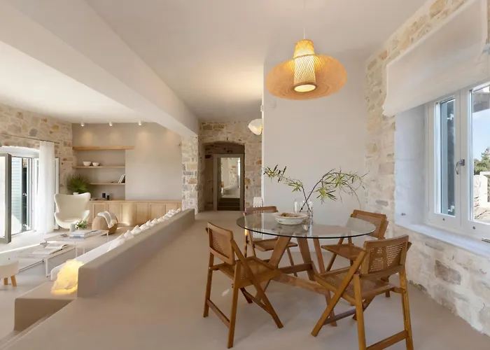 Willa Caelia Santa Maria (Paros)